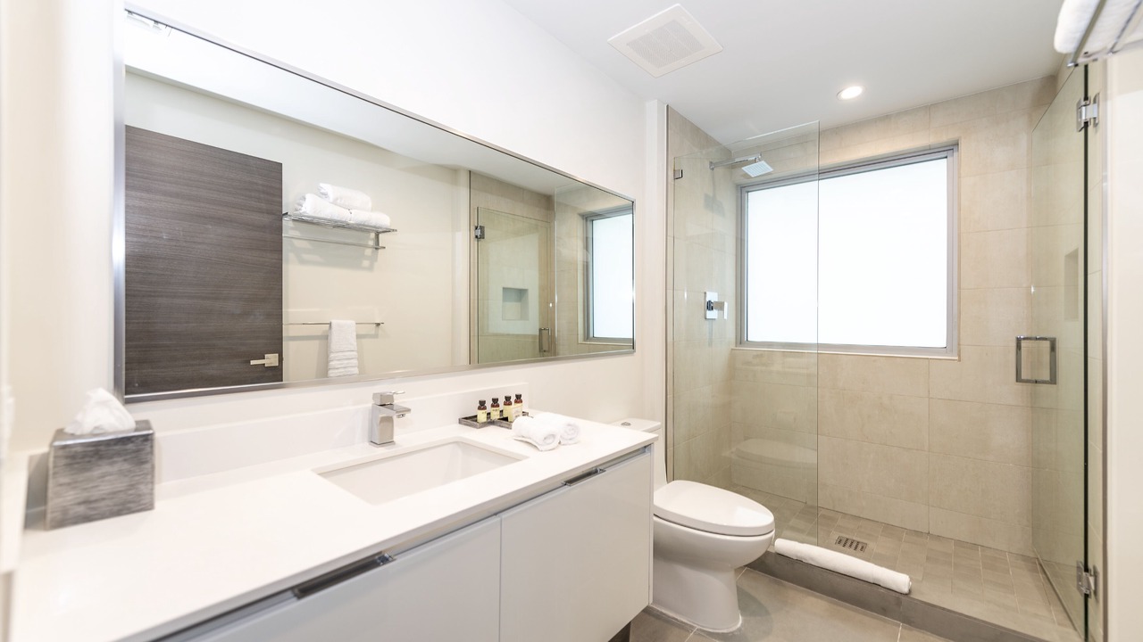 Photo of Bathroom in Hollywood