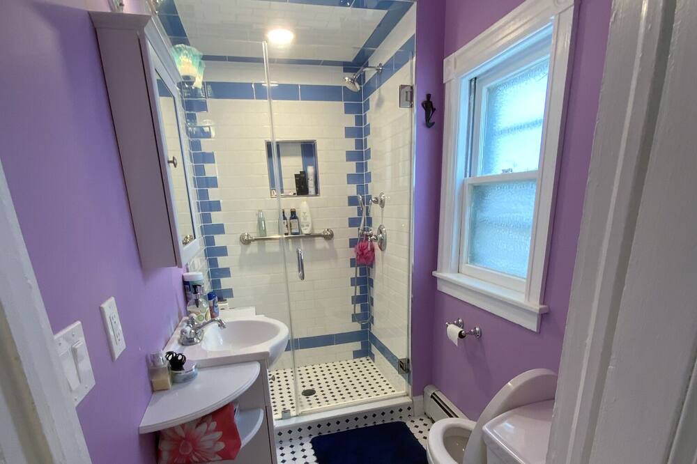 Photo of Bathroom in Ocean Grove
