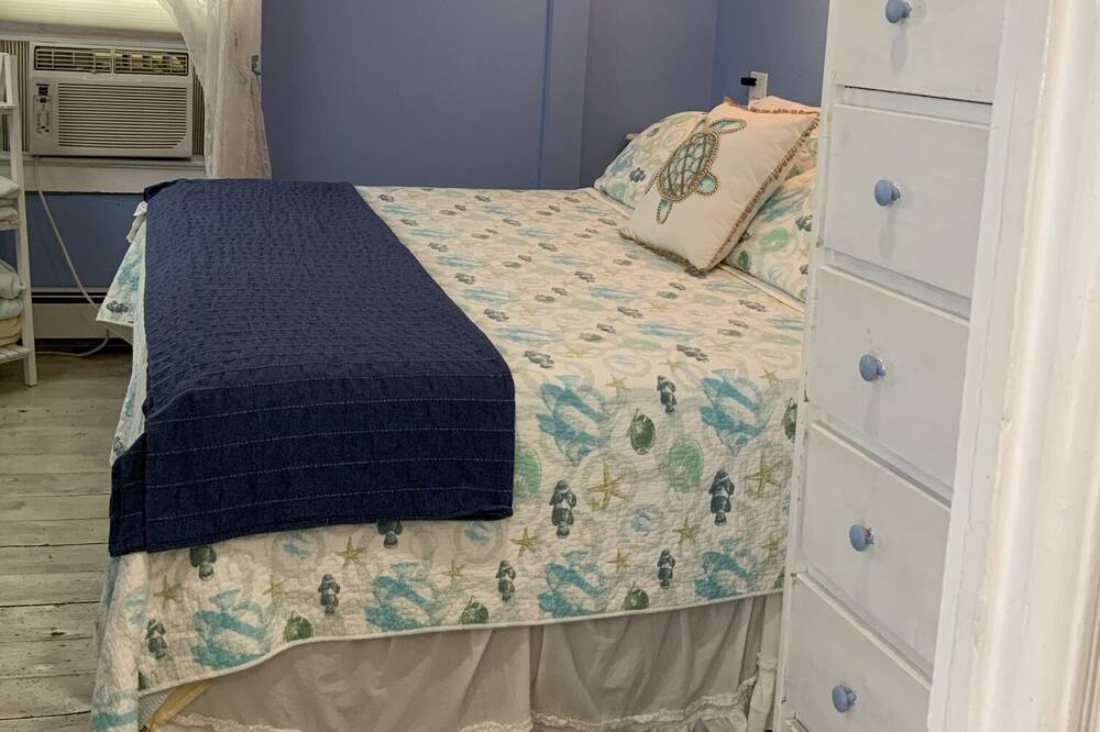 Photo of Bedroom in Ocean Grove
