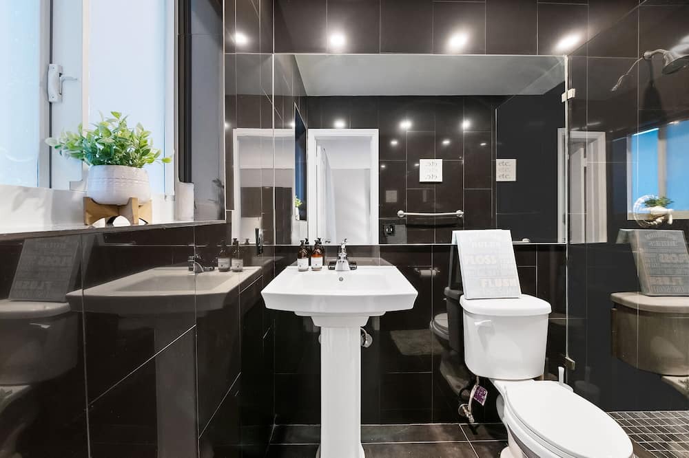 Photo of Bathroom in Coral Heights