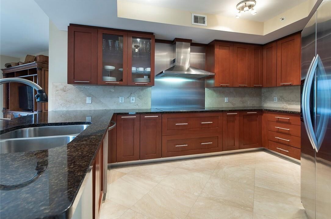 Photo of Kitchen in Lauderdale Beach