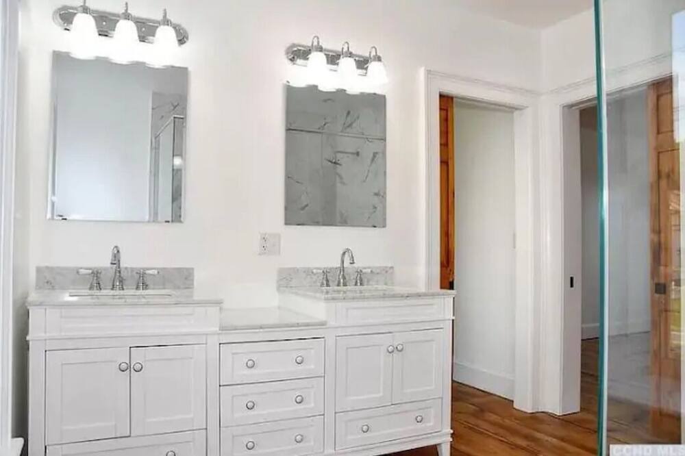 Photo of Bedroom in Schodack Landing