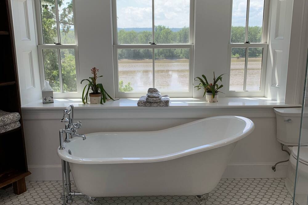 Photo of Bathroom in Schodack Landing