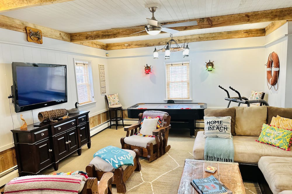 Photo of Livingroom in Crocheron