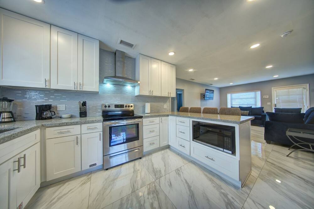 Photo of Kitchen in Poinsettia Heights