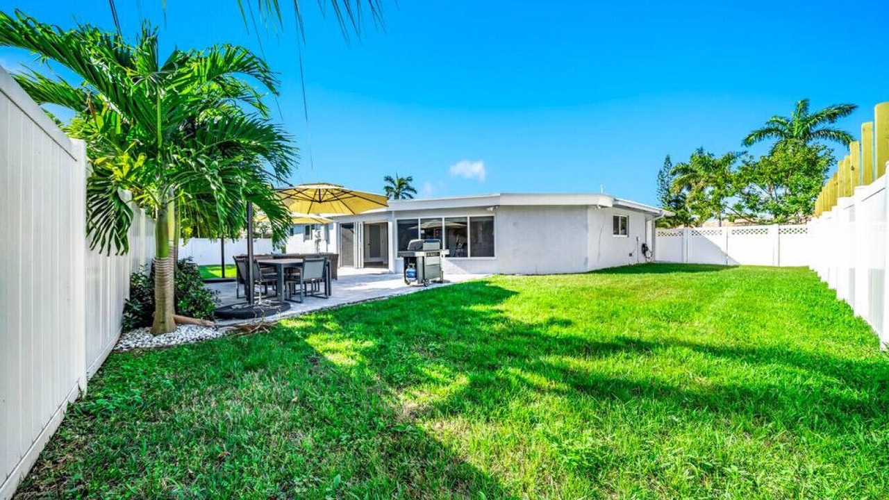 Photo of Outdoor in Santa Barbara Estates