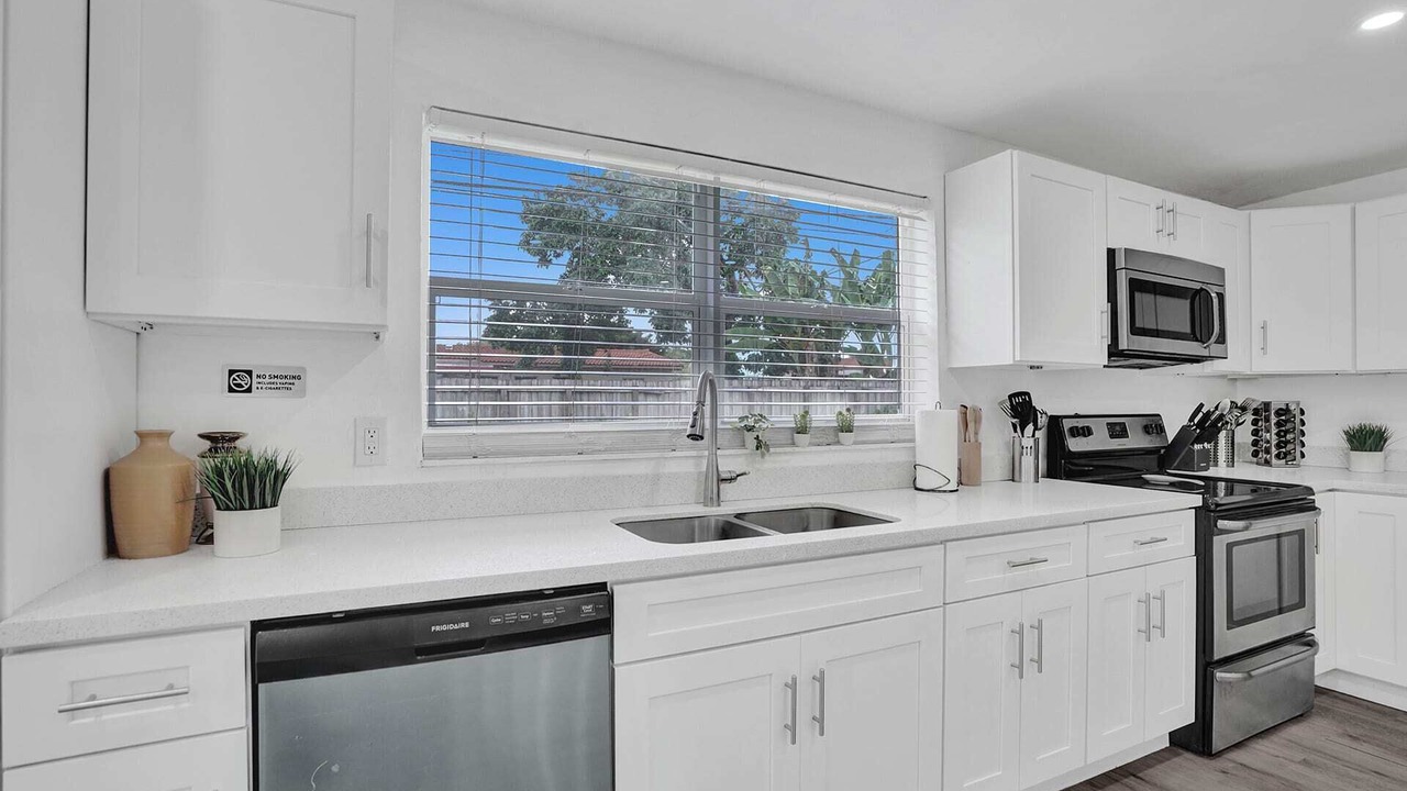 Photo of Kitchen in Ives Estates
