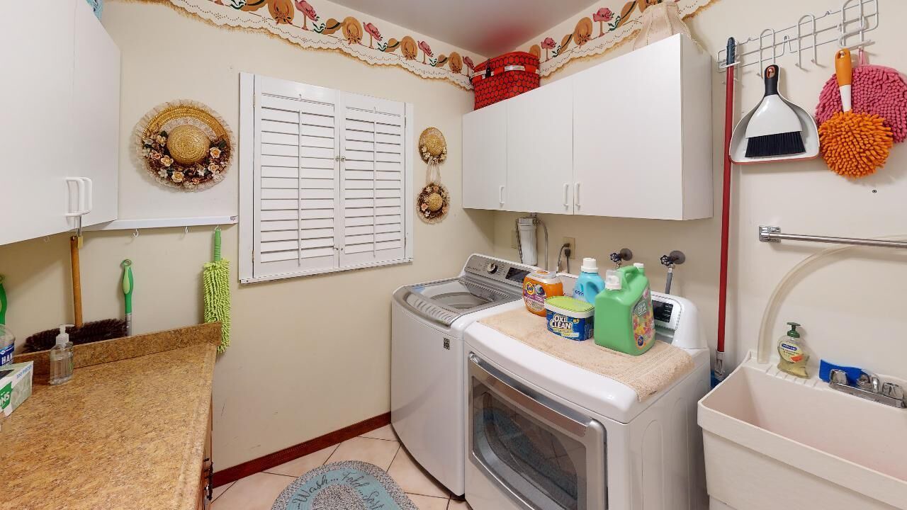 Photo of Kitchen in Southwest Ranches