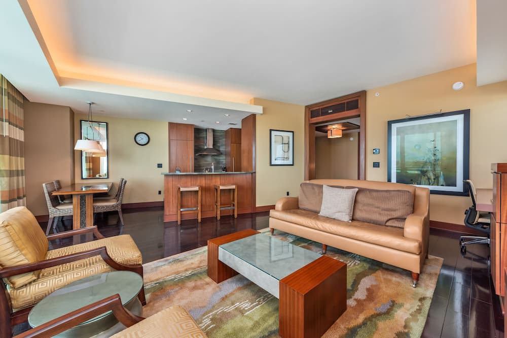 Photo of Livingroom in Bal Harbour