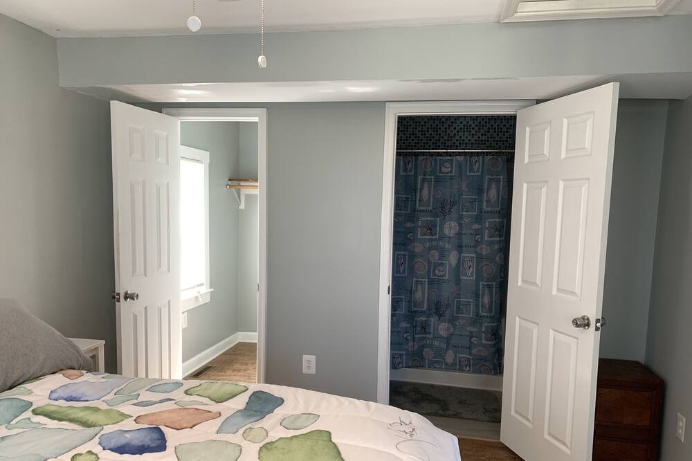 Photo of Bedroom in Cobb Island