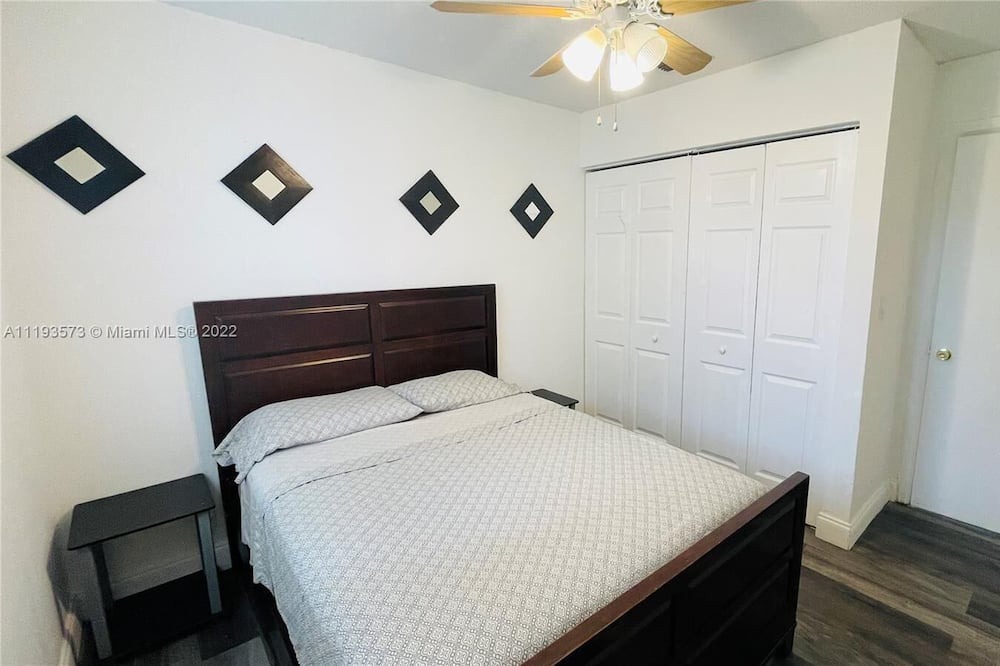 Photo of Bedroom in Highland Garden