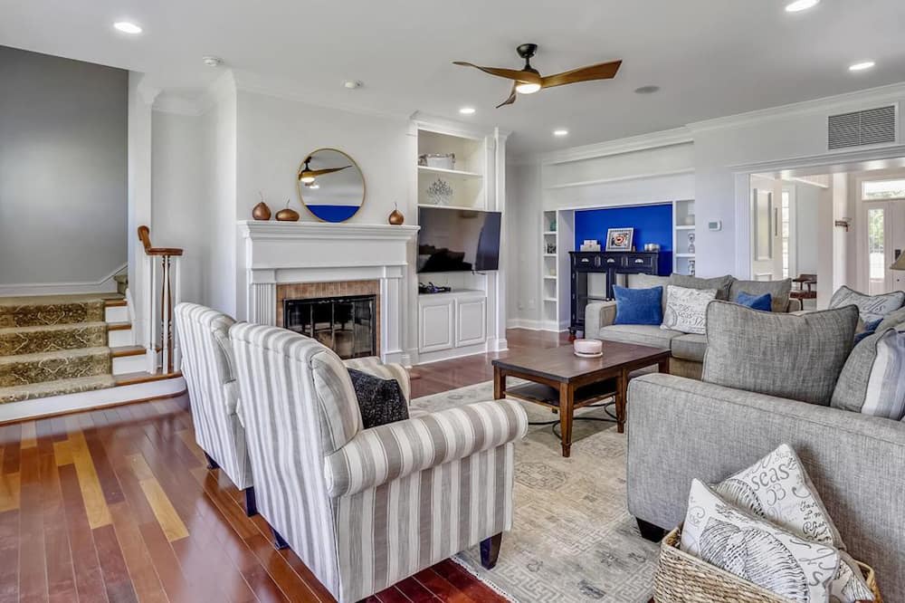 Photo of Livingroom in Cambridge