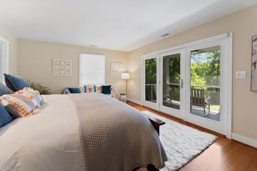 Photo of Bedroom in Weems