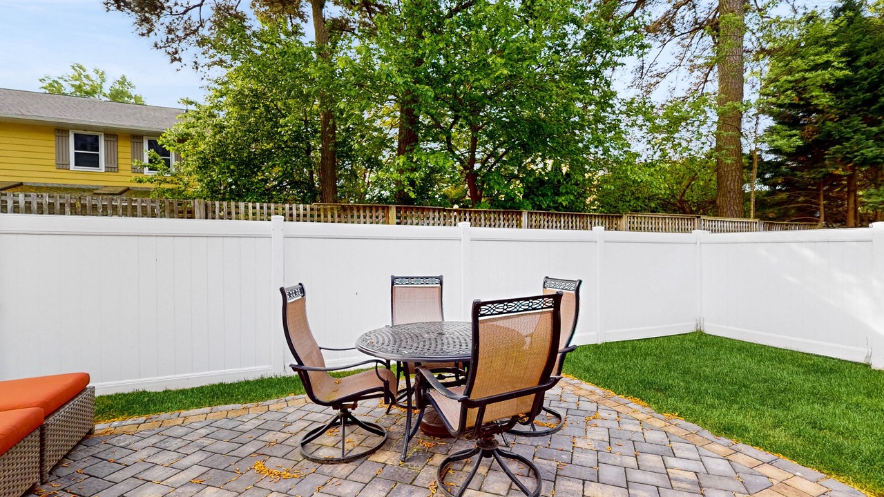 Photo of Outdoor in Dodds Addition