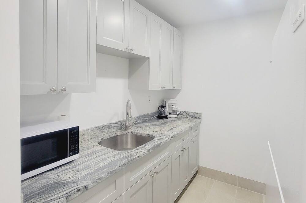 Photo of Kitchen in Sailboat Bend