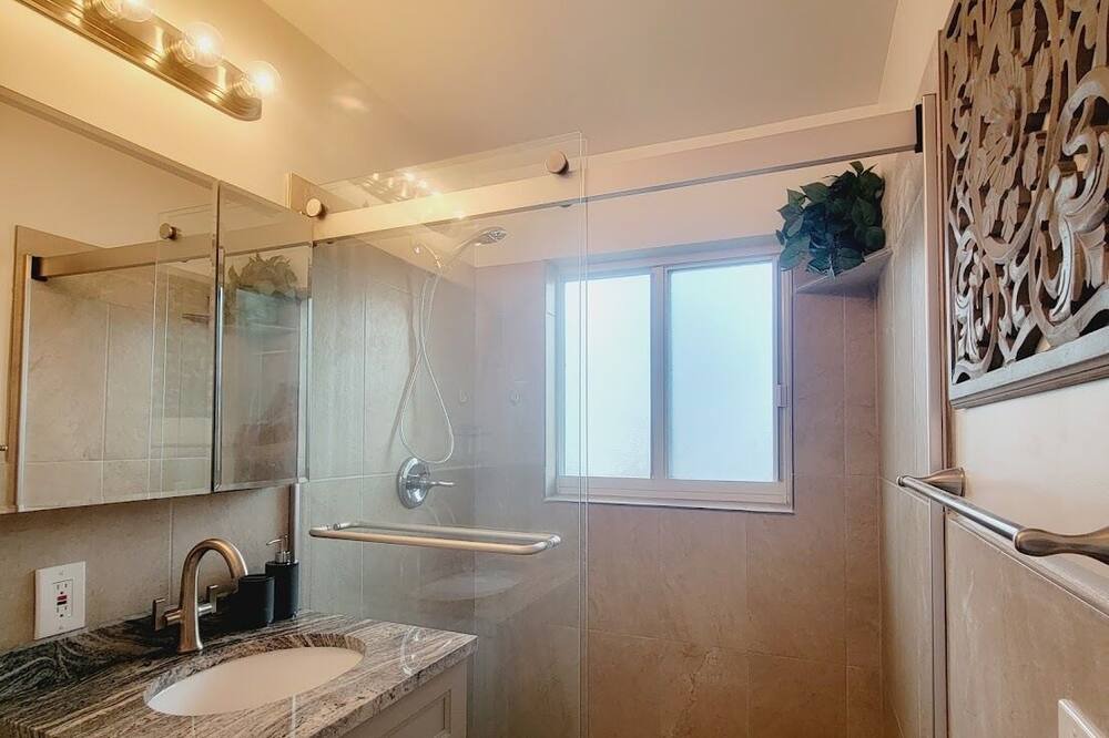 Photo of Bathroom in Sailboat Bend