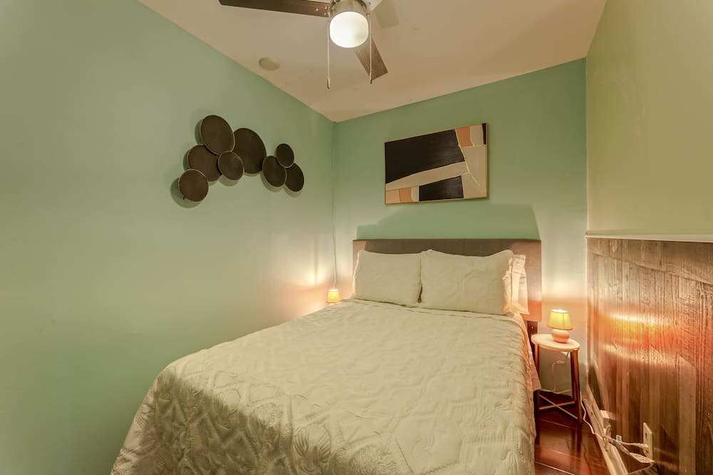 Photo of Bedroom in Central Corals