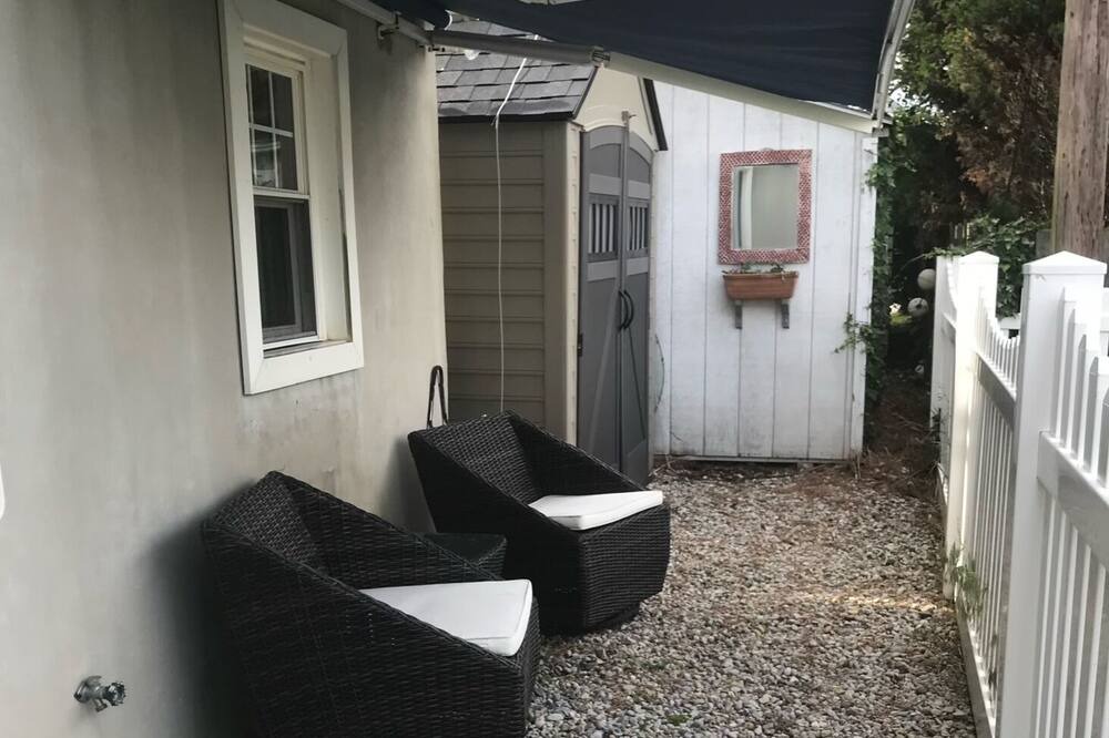 Photo of Patio Balcony in Sea Bright