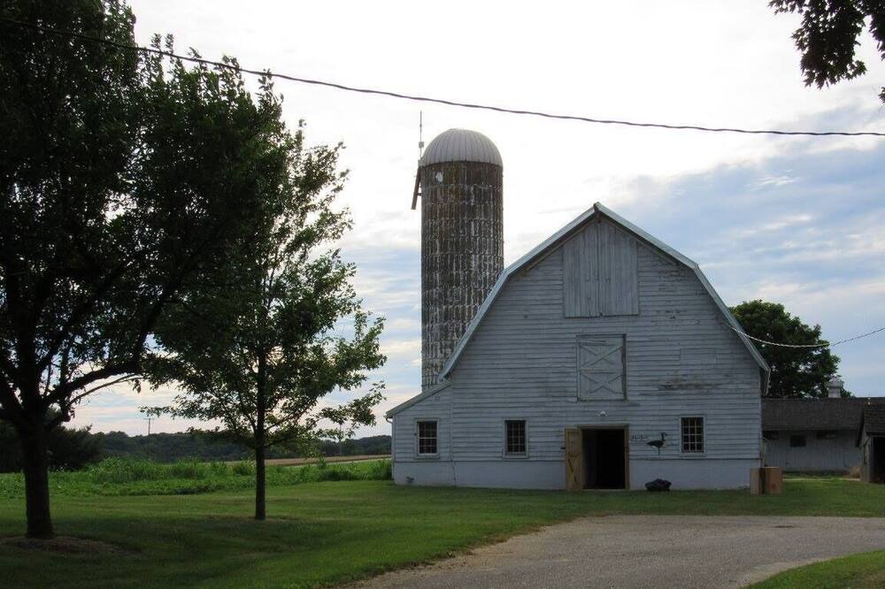 Photo of Others in Magnolia