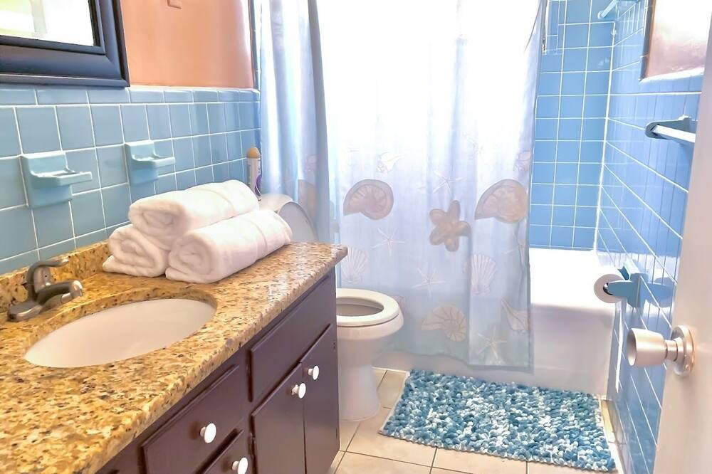 Photo of Bathroom in Ives Estates