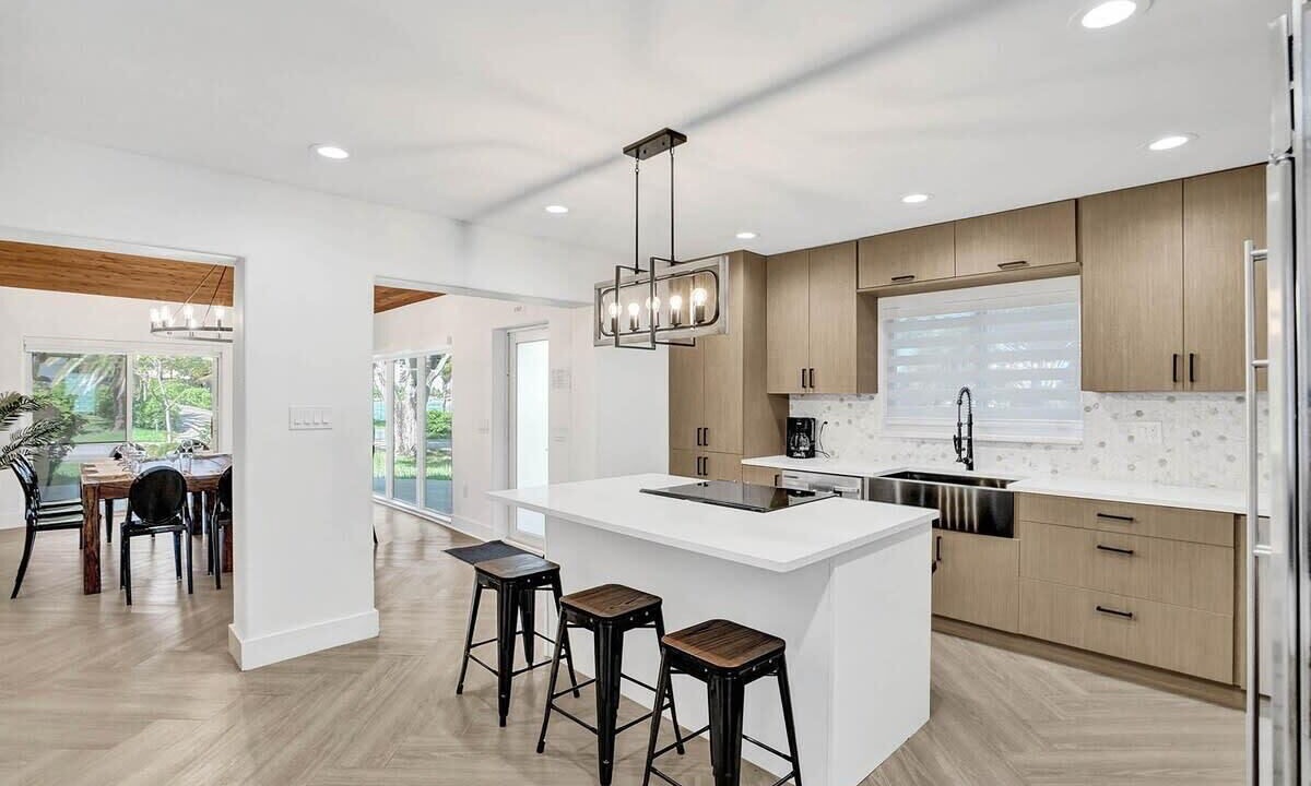 Photo of Kitchen in Hollywood Lakes