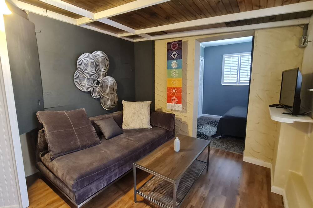 Photo of Bedroom in Royal Poinciana