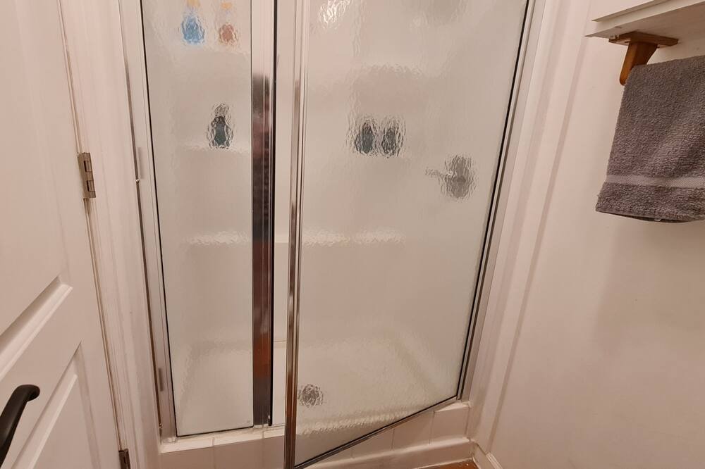 Photo of Bathroom in Royal Poinciana