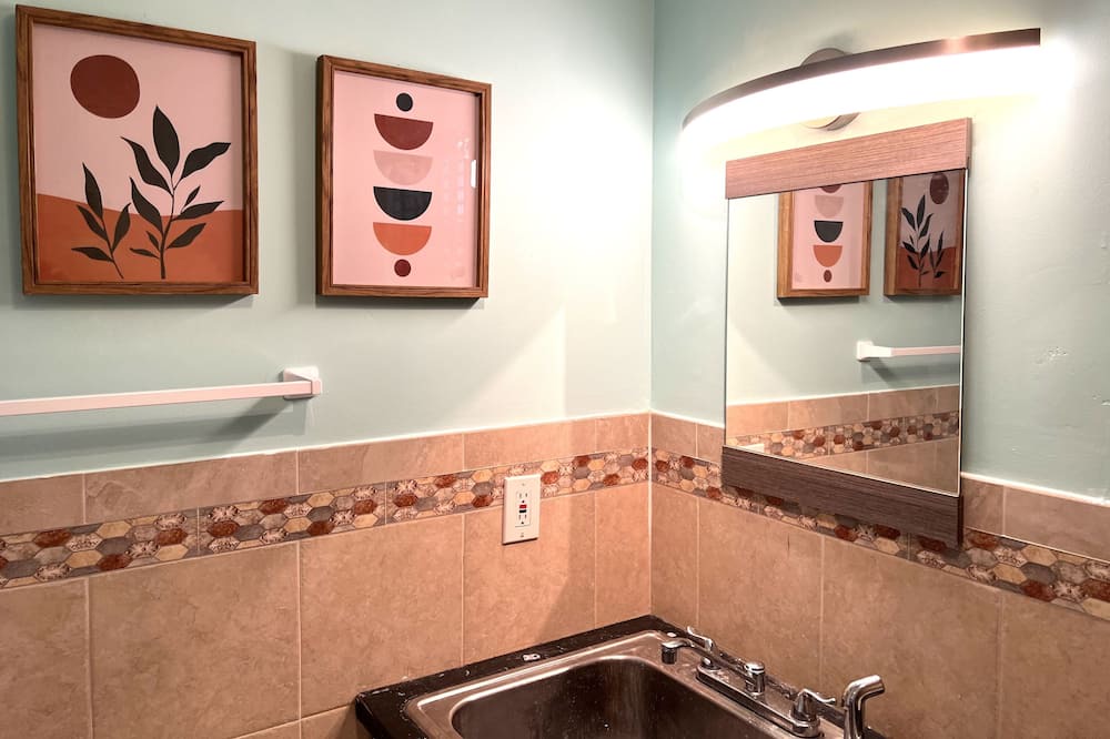 Photo of Kitchen in Central Corals