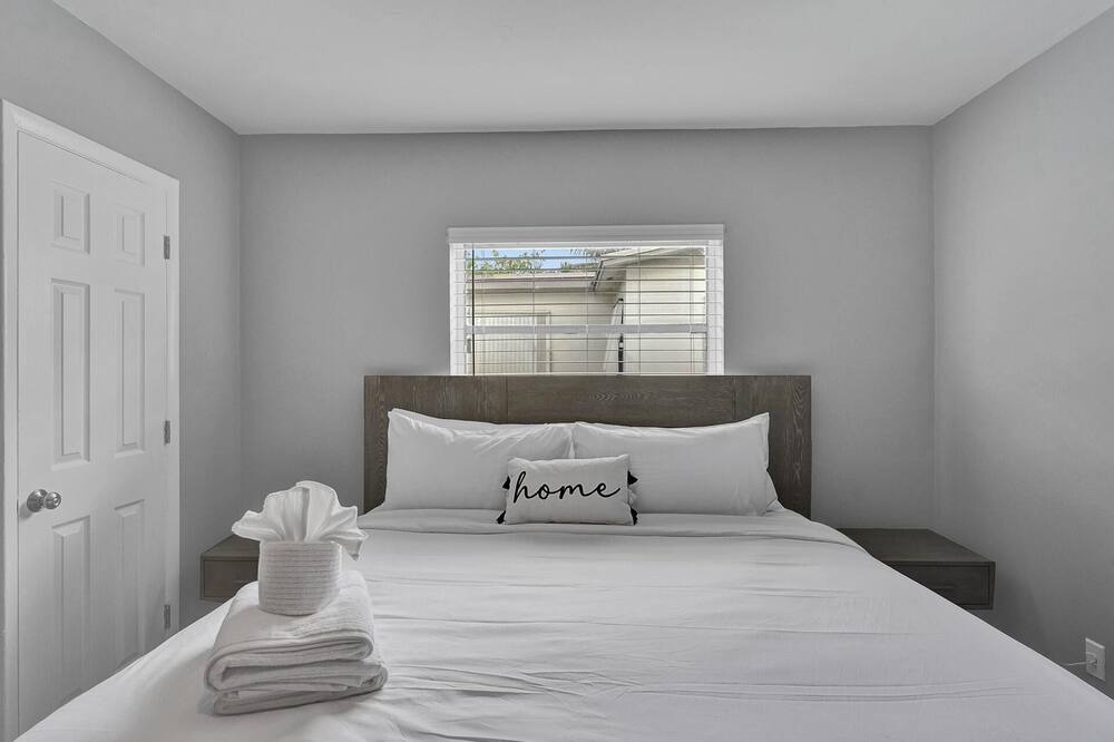 Photo of Bedroom in Boulevard Heights