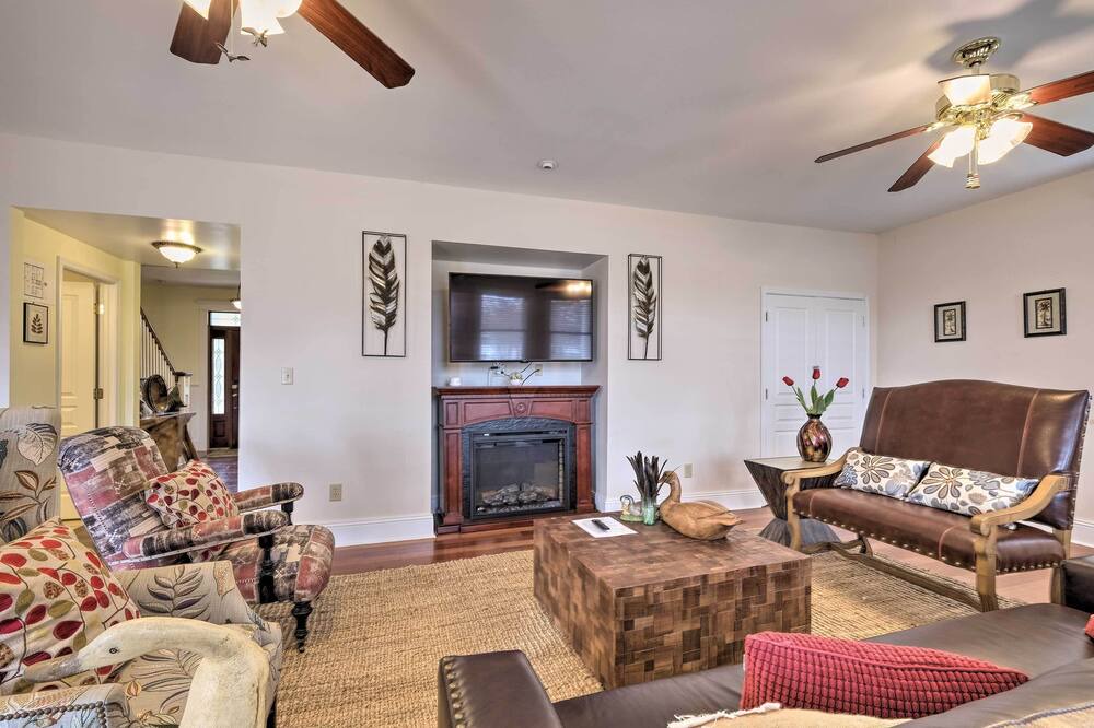 Photo of Bedroom in Deale