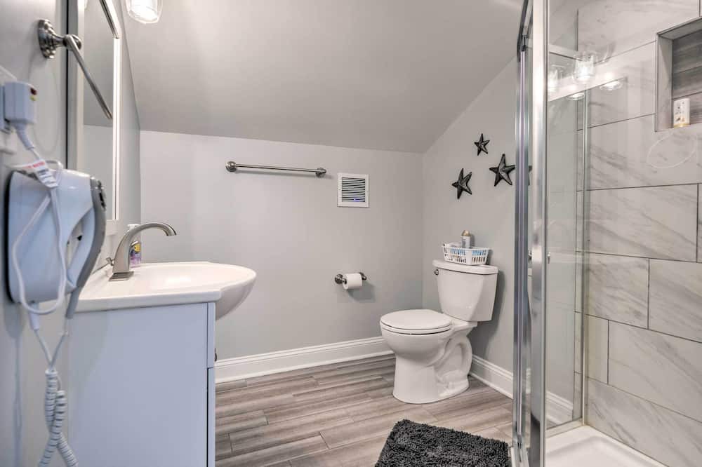 Photo of Bathroom in Deale