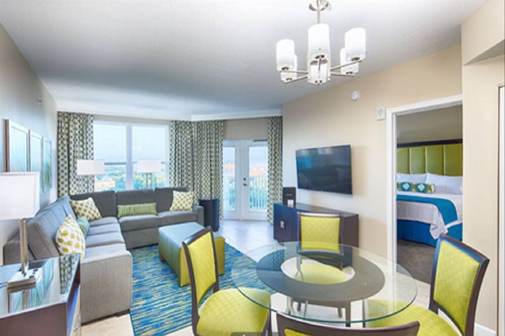Photo of Livingroom in Weston