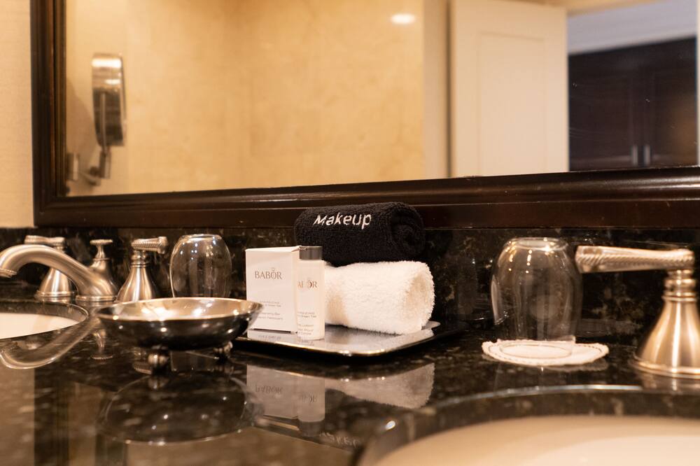 Photo of Bathroom in Barrier Island