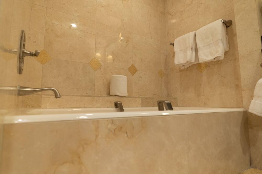 Photo of Bathroom in Barrier Island