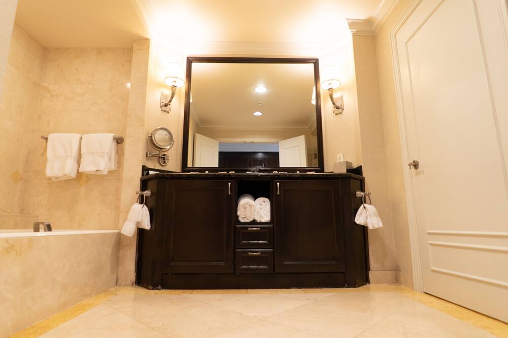 Photo of Bathroom in Barrier Island