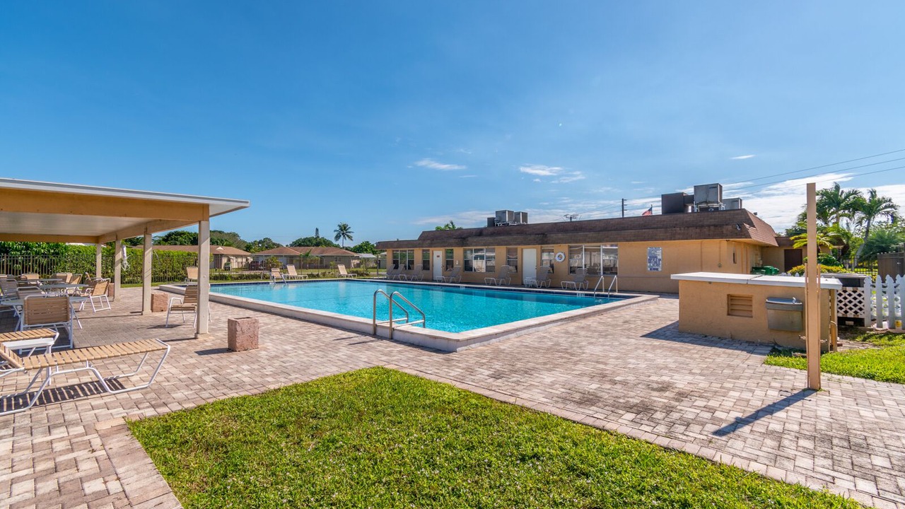 Photo of Outdoor in Tamarac