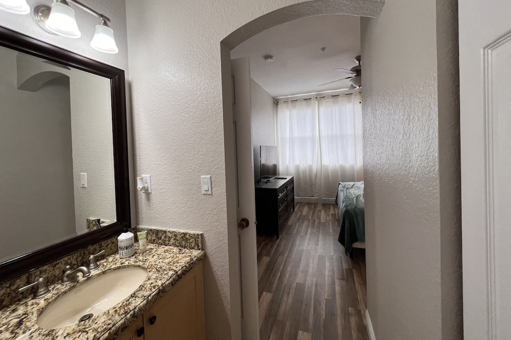 Photo of Bedroom in Pembroke Pines