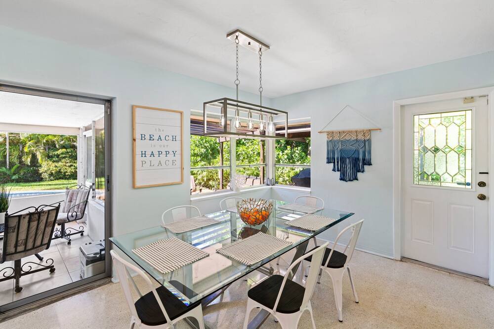 Photo of Kitchen in Harbour Inlet