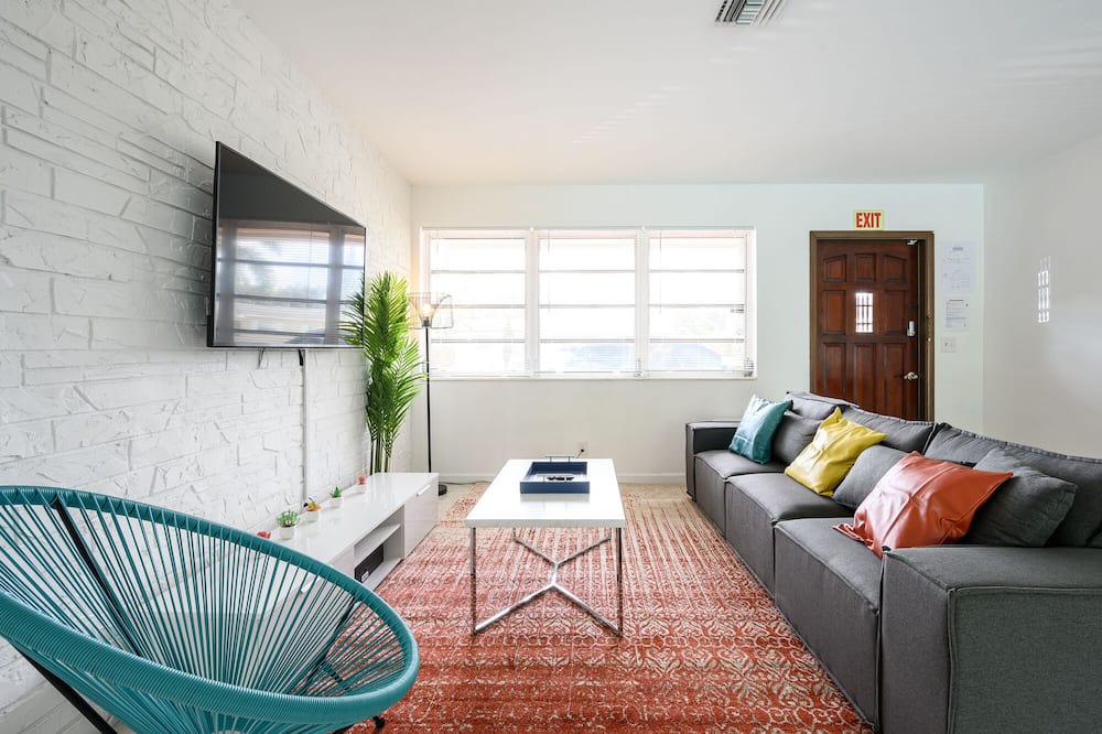 Photo of Livingroom in West Hollywood