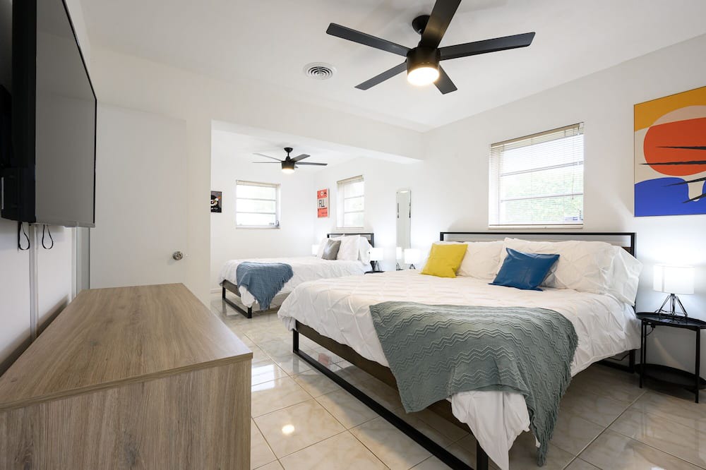 Photo of Bedroom in West Hollywood