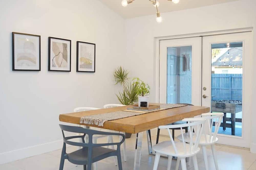 Photo of Kitchen in Deerfield Beach