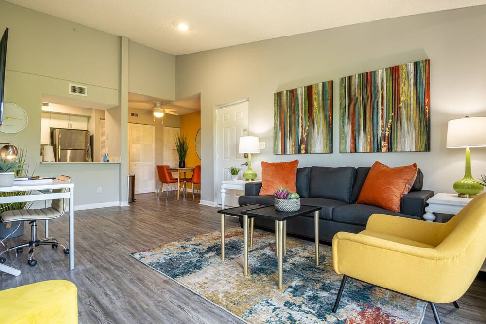 Photo of Livingroom in Survey Creek