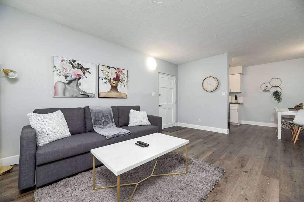 Photo of Livingroom in Victoria Park