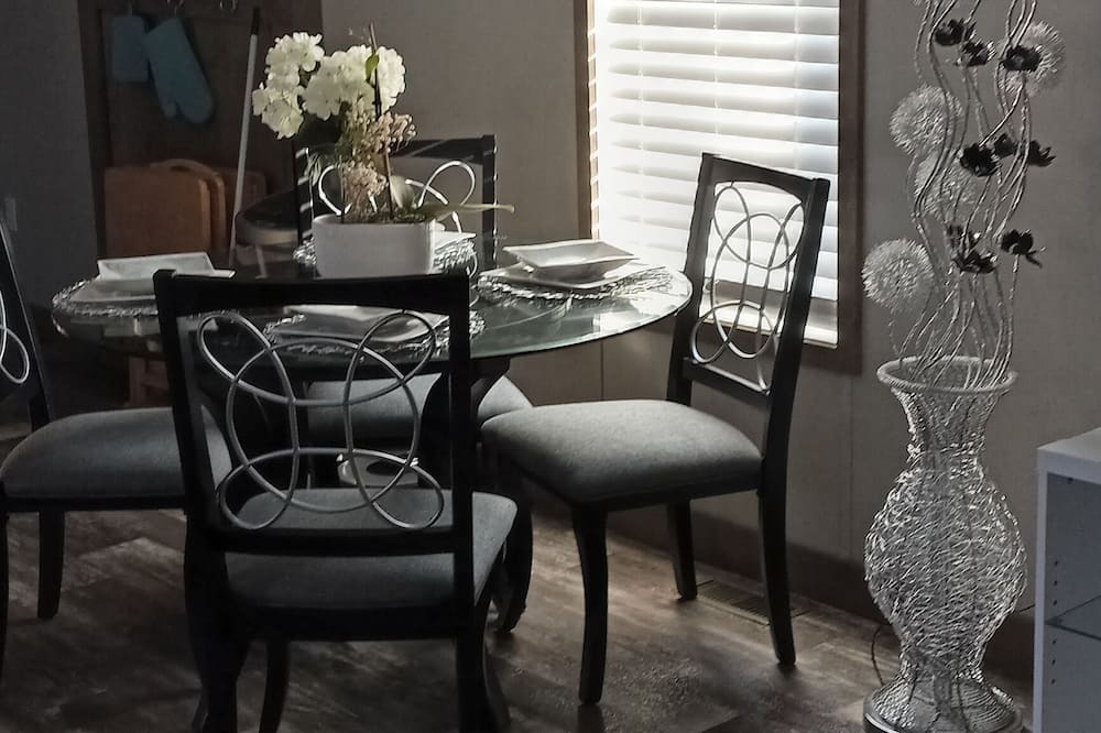 Photo of Livingroom in Laurel