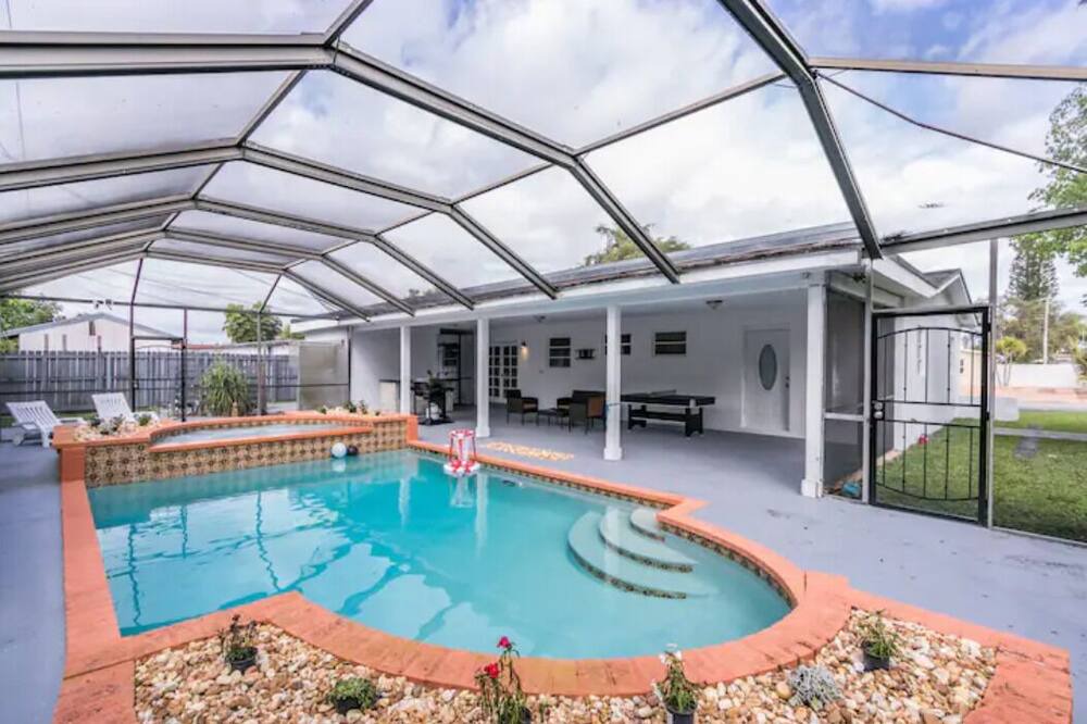 Photo of Outdoor in West Hollywood