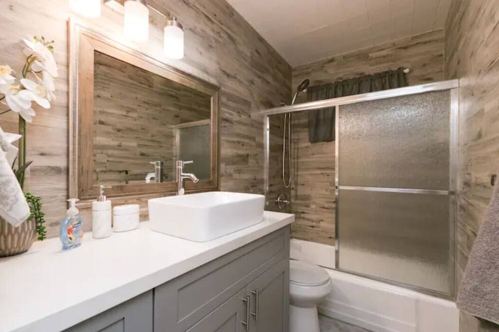 Photo of Bathroom in West Hollywood