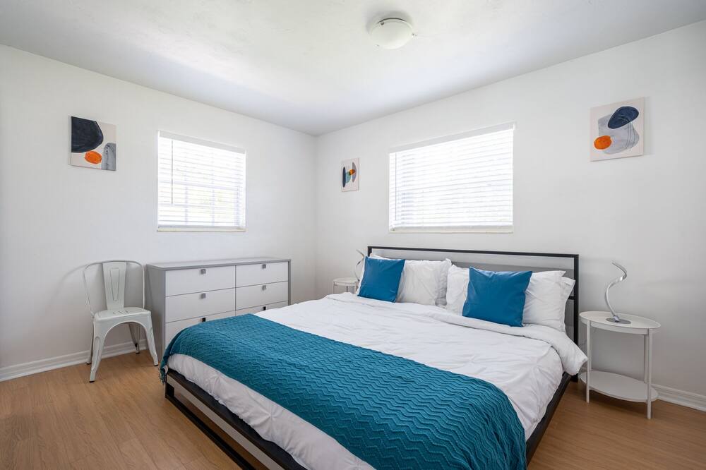Photo of Bedroom in West Hollywood