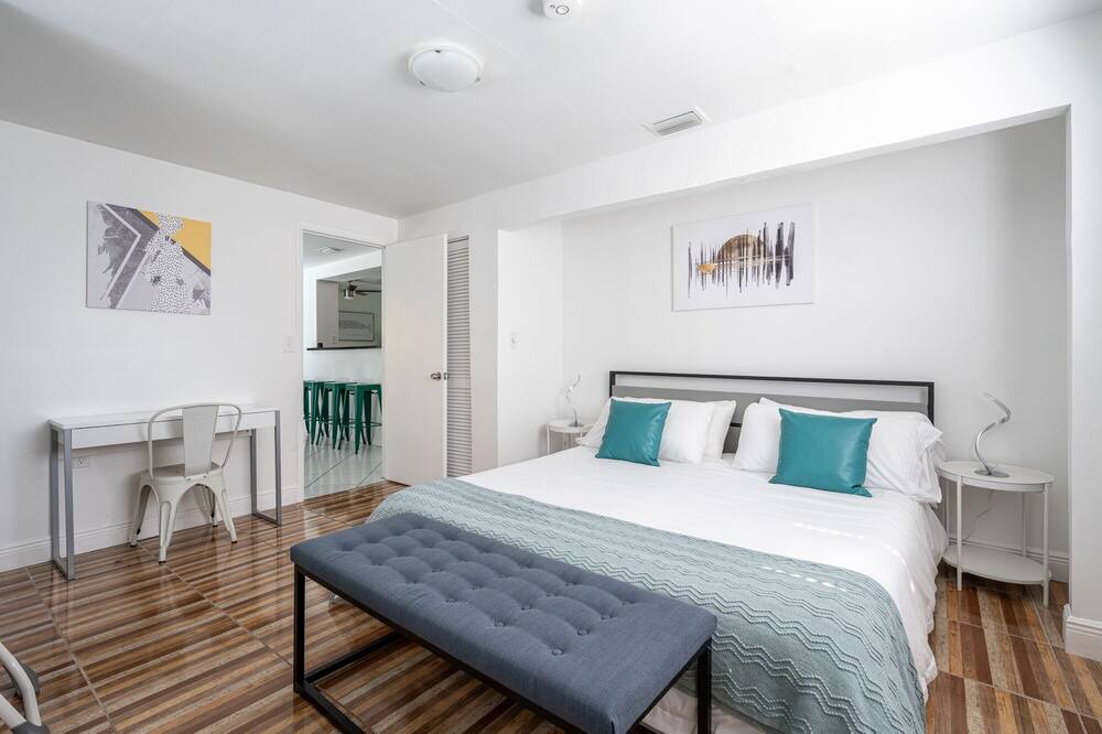 Photo of Bedroom in West Hollywood