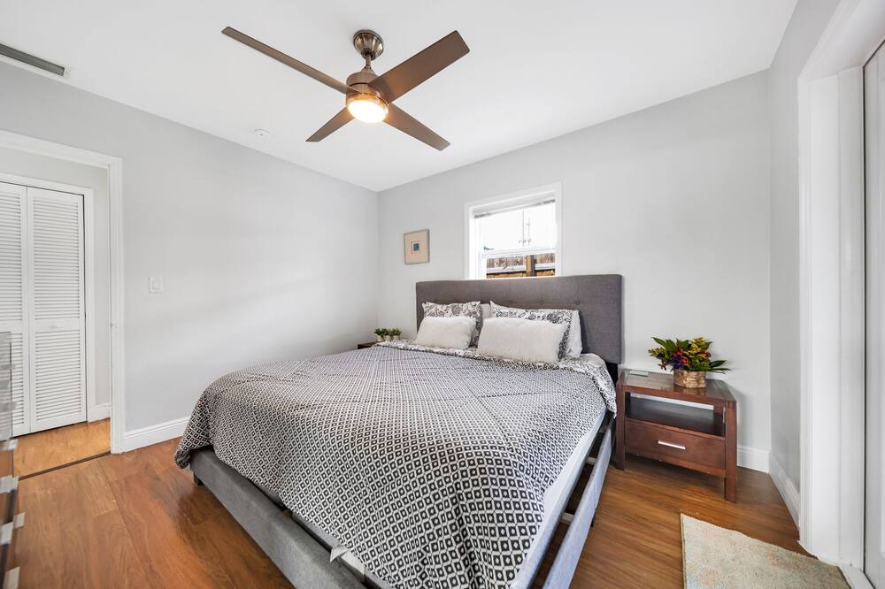 Photo of Bedroom in Central Fort Lauderdale