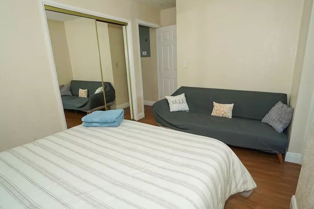 Photo of Bedroom in Central Fort Lauderdale